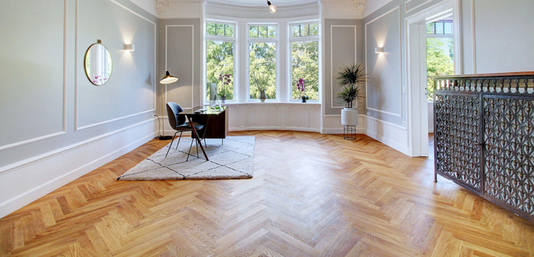 Massiv sildebensparket natur eg naturolie - eksklusivt kontor - ALPO Group