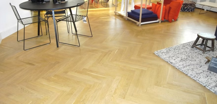 Massiv sildebensparket rustik eg 4 - ALPO Group