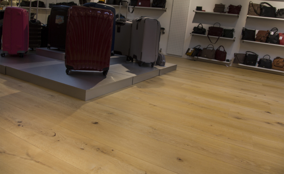 Massive plankegulve Eg Rustik Mat lak - ALPO Group