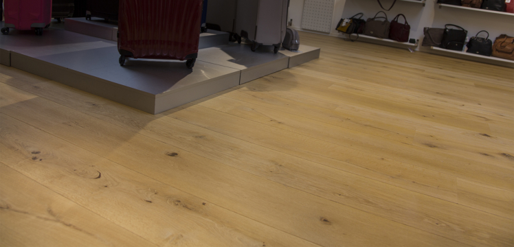 Massive plankegulve Eg Rustik Mat lak - ALPO Group