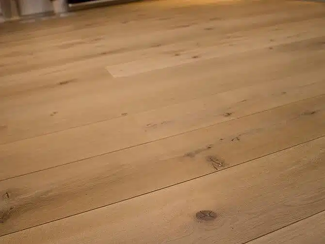 Massive plankegulve Eg Rustik Mat lak butik - ALPO Group