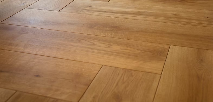 Massiv XL sildebensparket rustik eg - closeup - ALPO Group