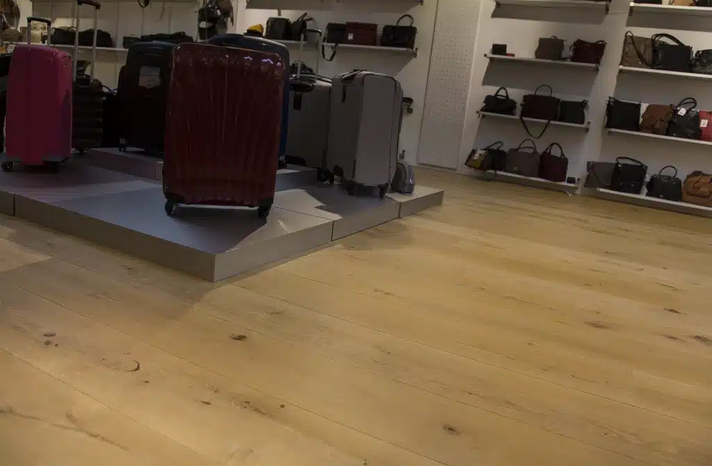 Massive plankegulve Eg Rustik Mat lak - ALPO Group